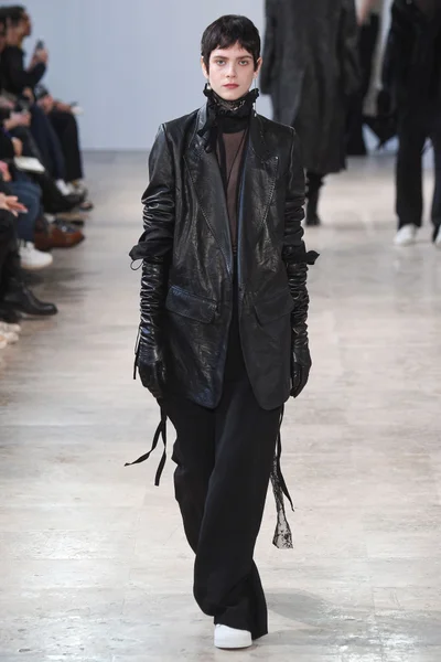 Look 20